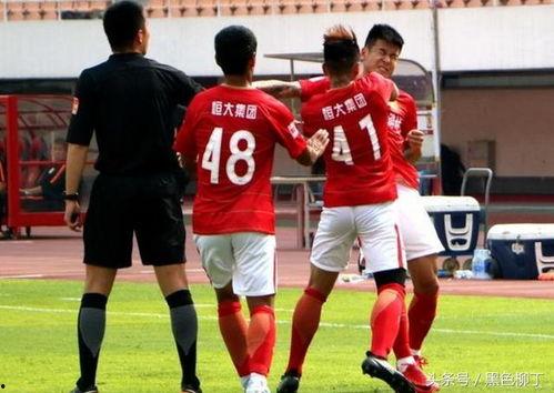 新疆队球员爆料新闻视频,揭秘球队内部风云与幕后故事  第1张